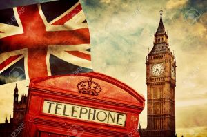 29471212-Simboli-di-Londra-Inghilterra-Regno-Unito-Cabina-telefonica-rossa-il-Big-Ben-e-la-bandiera-nazionale-Archivio-Fotografico